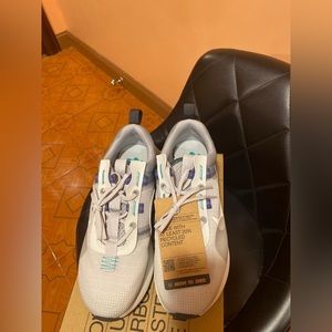 Nike Air Max 2021(GS) Running Sneakers, Light Grey, 7Y